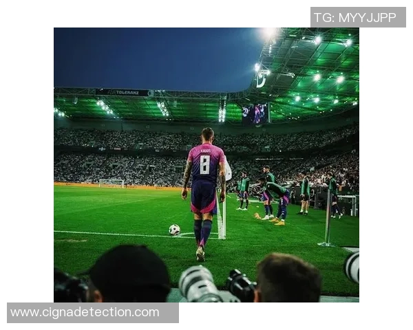 足球传奇之光:必看歌颂足球明星的经典电影推荐 足球传奇之光:必看歌颂足球明星的经典电影推荐